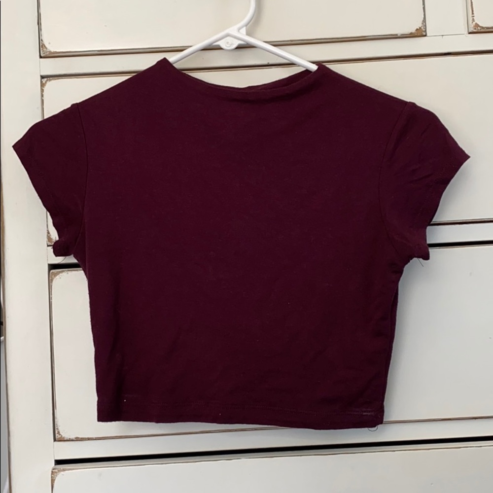 maroon crop top